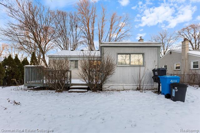 Builiding view seventeen for 730 Eastlawn, Madison Heights, MI. 48071