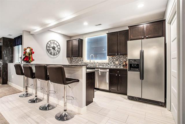 Builiding view seventeen for 3620 Northfield, Kalamazoo, MI. 49009