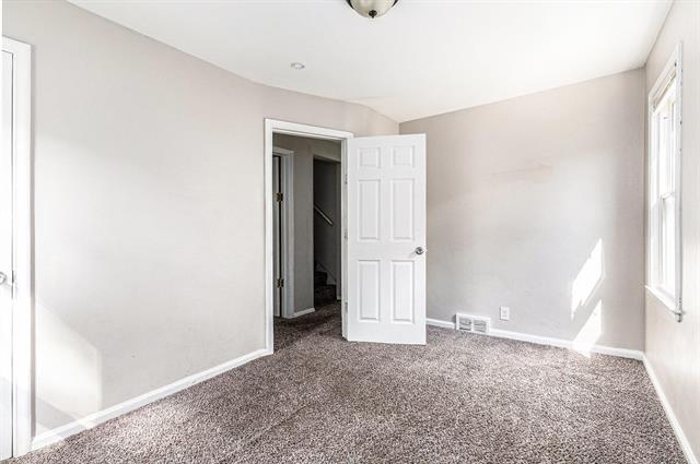 Builiding view fourteen for 18093 Mendota, Detroit, MI. 48221