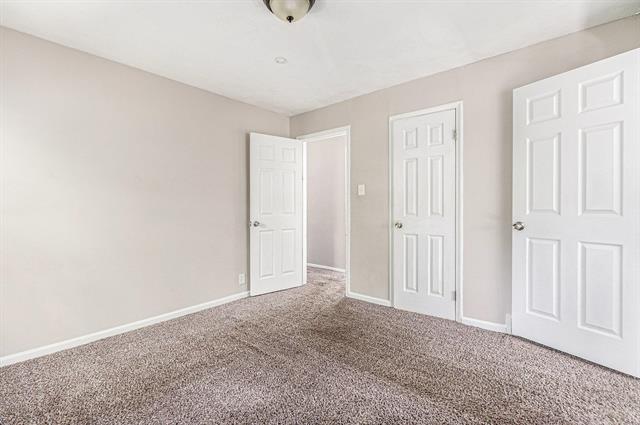 Builiding view seventeen for 18093 Mendota, Detroit, MI. 48221