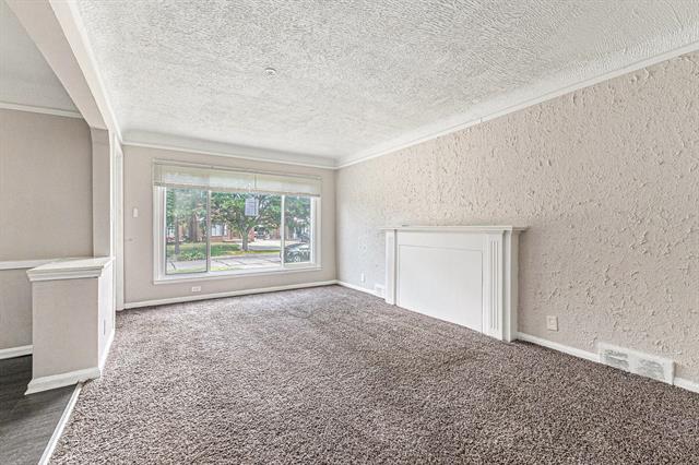 Builiding view three for 18093 Mendota, Detroit, MI. 48221