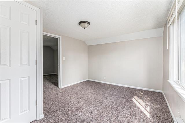 Builiding view twenty two for 18093 Mendota, Detroit, MI. 48221