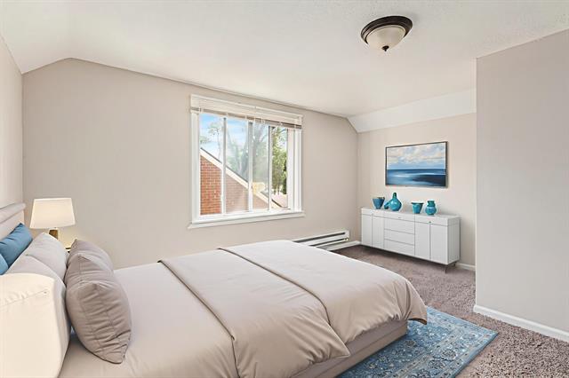 Builiding view twenty for 18093 Mendota, Detroit, MI. 48221