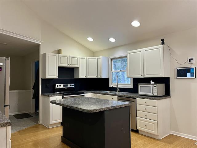 Builiding view four for 3315 142Nd, Holland, MI. 49424