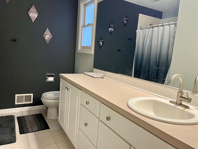 Builiding view six for 3315 142Nd, Holland, MI. 49424