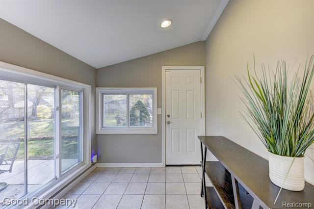 Builiding view fifteen for 1406 Ferris, Royal Oak, MI. 48067