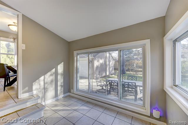 Builiding view sixteen for 1406 Ferris, Royal Oak, MI. 48067