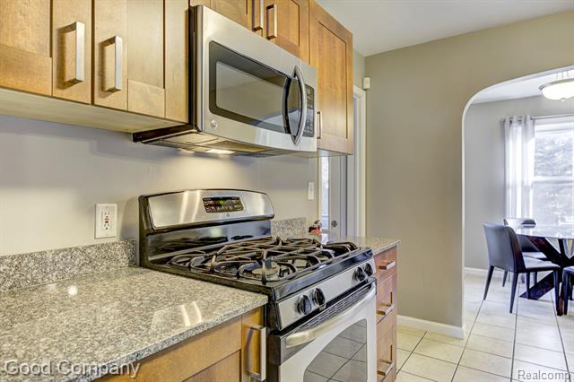 Builiding view ten for 1406 Ferris, Royal Oak, MI. 48067