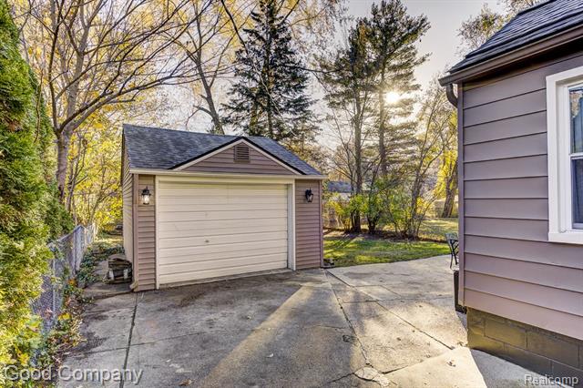 Builiding view thirty three for 1406 Ferris, Royal Oak, MI. 48067