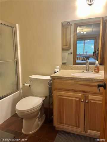 Builiding view twenty seven for 5012 Vista Bay Trail, Goodrich, MI. 48438