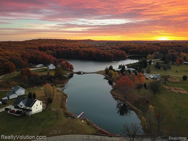Builiding view two for 5012 Vista Bay Trail, Goodrich, MI. 48438