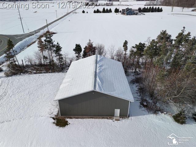 Builiding view fifty for 7011 Clark, Ottawa Lake, MI. 49267