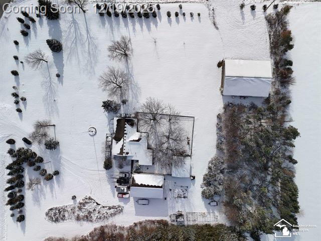 Builiding view forty five for 7011 Clark, Ottawa Lake, MI. 49267