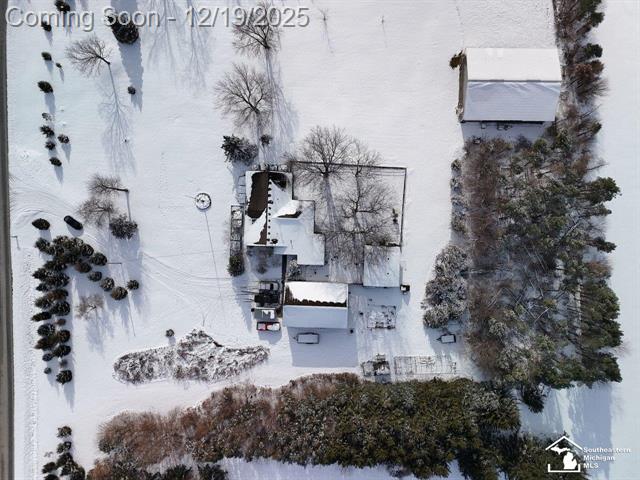 Builiding view forty four for 7011 Clark, Ottawa Lake, MI. 49267