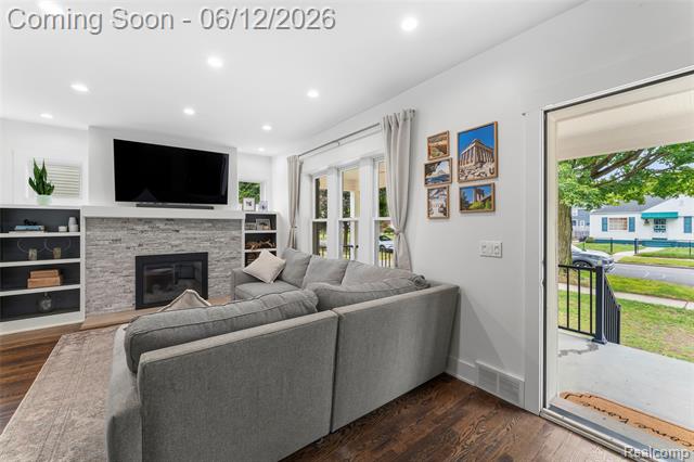 Builiding view sixteen for 1512 Ferris, Royal Oak, MI. 48067