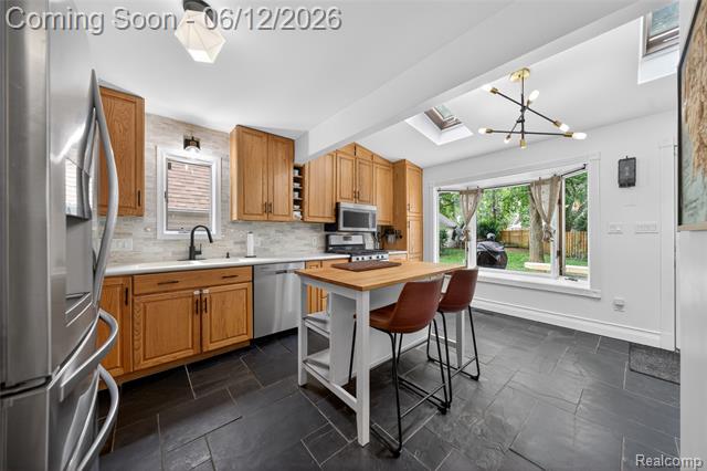 Builiding view thirty one for 407 Waverley, Royal Oak, MI. 48067
