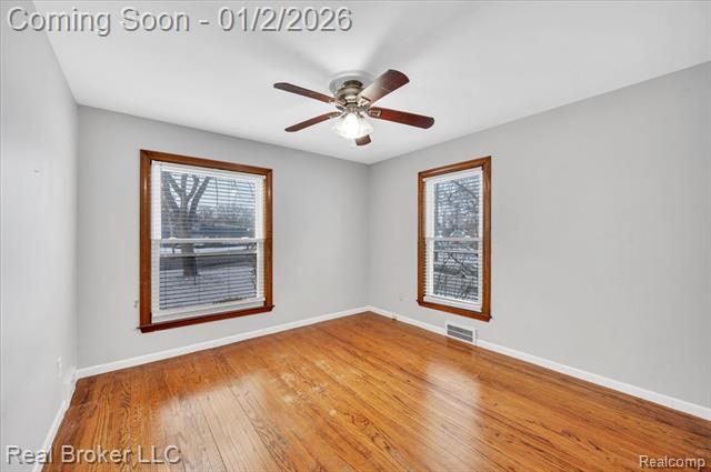 Builiding view fifteen for 1634 Crooks, Royal Oak, MI. 48067