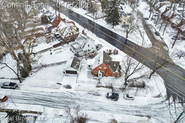 Builiding view seven for 1634 Crooks, Royal Oak, MI. 48067