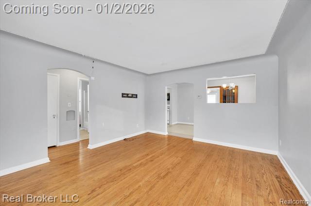 Builiding view ten for 1634 Crooks, Royal Oak, MI. 48067