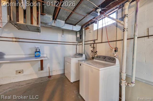 Builiding view twenty four for 1634 Crooks, Royal Oak, MI. 48067