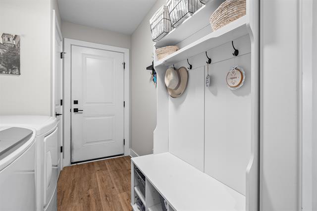 Builiding view eighteen for 720 Janelle, Portage, MI. 49024