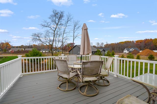 Builiding view fifteen for 720 Janelle, Portage, MI. 49024