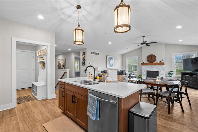 Builiding view seven for 720 Janelle, Portage, MI. 49024