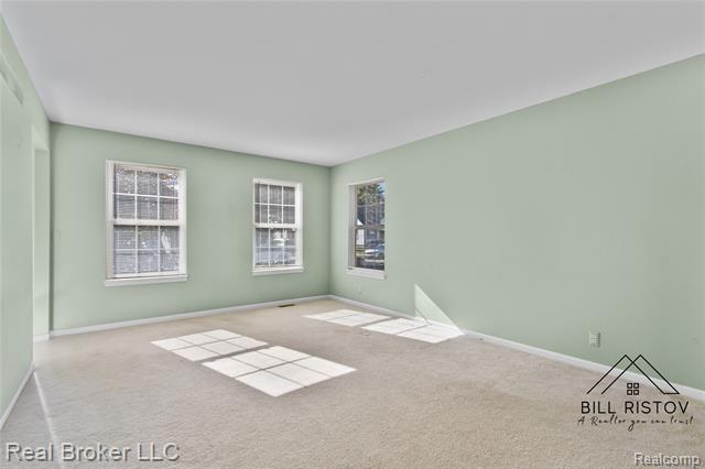 Builiding view eight for 423 Dewey, Royal Oak, MI. 48067