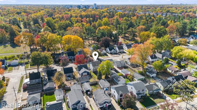 Builiding view forty two for 423 Dewey, Royal Oak, MI. 48067