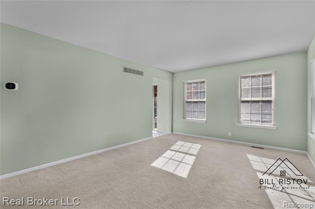 Builiding view seven for 423 Dewey, Royal Oak, MI. 48067