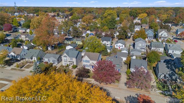 Builiding view thirty five for 423 Dewey, Royal Oak, MI. 48067