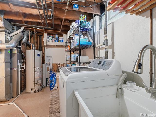 Builiding view twenty for 433 Dewey, Royal Oak, MI. 48067