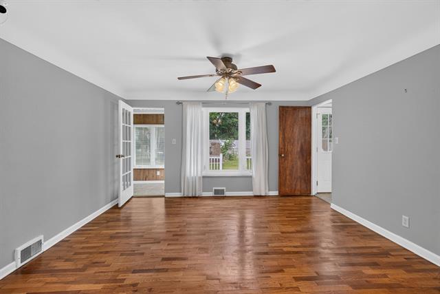 Builiding view fourteen for 1253 Levant, Jackson, MI. 49203