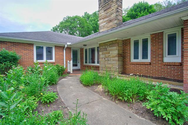Builiding view three for 1253 Levant, Jackson, MI. 49203
