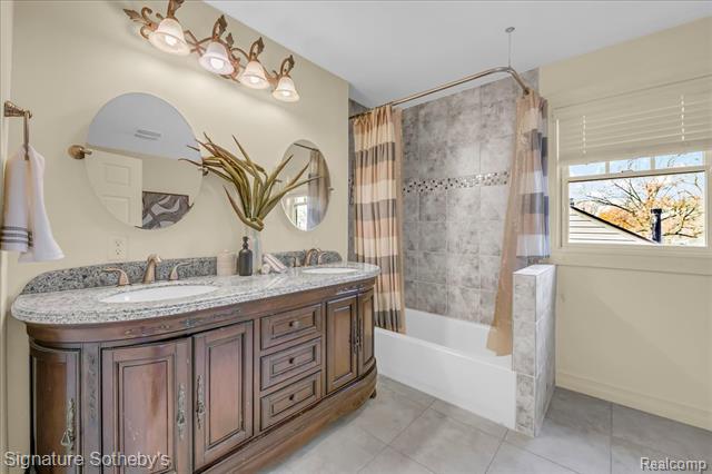 Builiding view fifteen for 621 Dewey, Royal Oak, MI. 48067