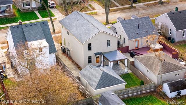 Builiding view nineteen for 621 Dewey, Royal Oak, MI. 48067