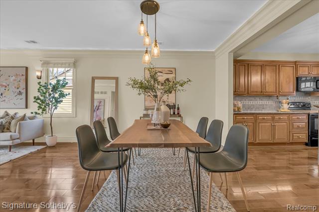 Builiding view seven for 621 Dewey, Royal Oak, MI. 48067