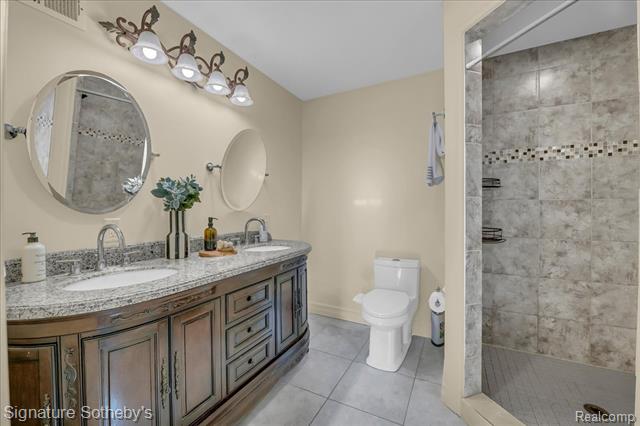 Builiding view twelve for 621 Dewey, Royal Oak, MI. 48067