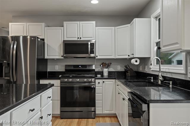 Builiding view five for 3515 Bacon, Berkley, MI. 48072