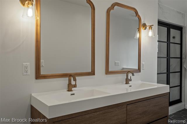 Builiding view seventeen for 3515 Bacon, Berkley, MI. 48072