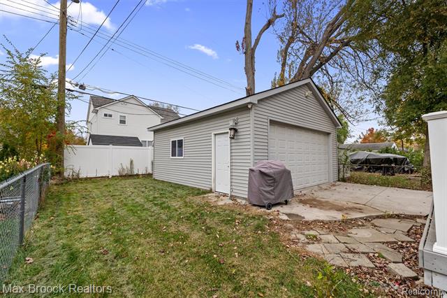 Builiding view thirty four for 3515 Bacon, Berkley, MI. 48072