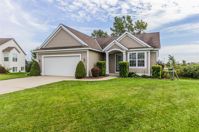 front view for 10234 Summerwood Drive, Zeeland, Mi. 49464