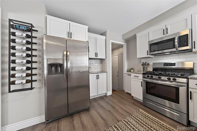 Builiding view eleven for 3528 Phillips, Berkley, MI. 48072