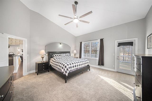 Builiding view eighteen for 2718 Lindsey, Jackson, MI. 49201