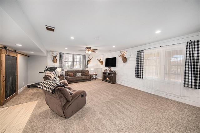 Builiding view twenty six for 2718 Lindsey, Jackson, MI. 49201