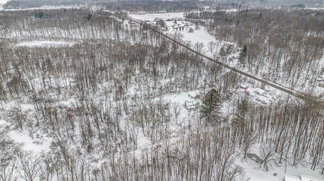 Builiding view twenty seven for 182 40Th, Allegan, MI. 49010