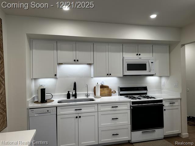 Builiding view four for 797 Hilldale, Milford, MI. 48381