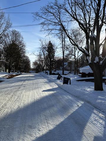 Builiding view twenty six for 909 Westfall, Kalamazoo, MI. 49006