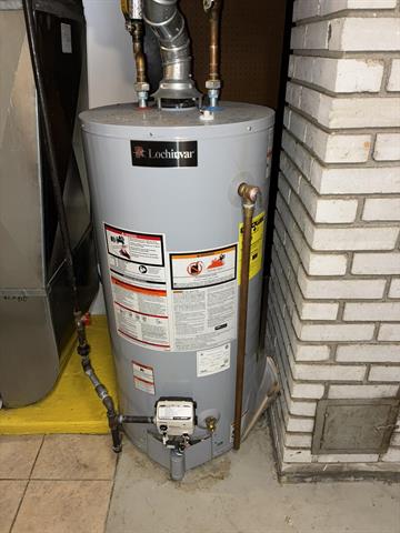 Builiding view twenty two for 909 Westfall, Kalamazoo, MI. 49006