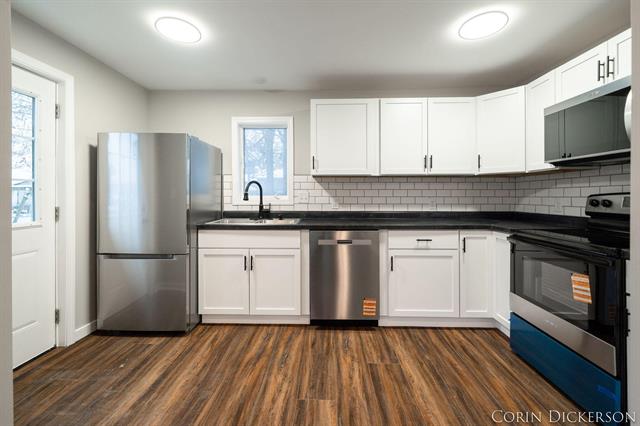 Builiding view thirteen for 112 Green, Hastings, MI. 49058